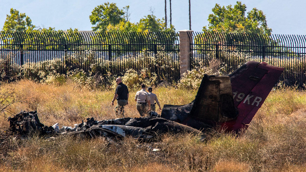 Six Dead In Small Plane Crash In California | iHeart