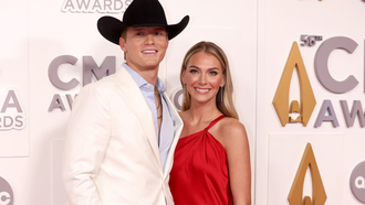 音乐新闻-帕克McCollum股教训他学习1年的婚姻