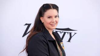 Lana Del Rey Teases Potential Country  Music Release