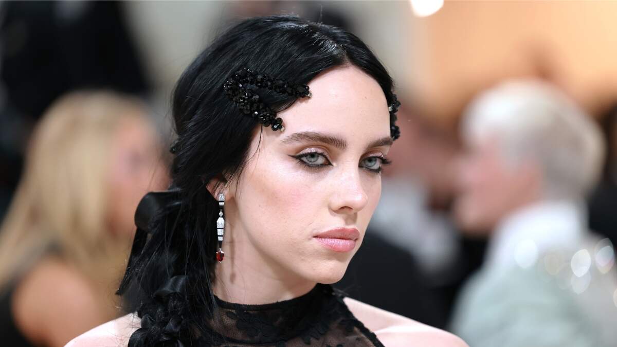 Billie Eilish Mourns Death Of Childhood Dog In Emotional Tribute | Z100 ...