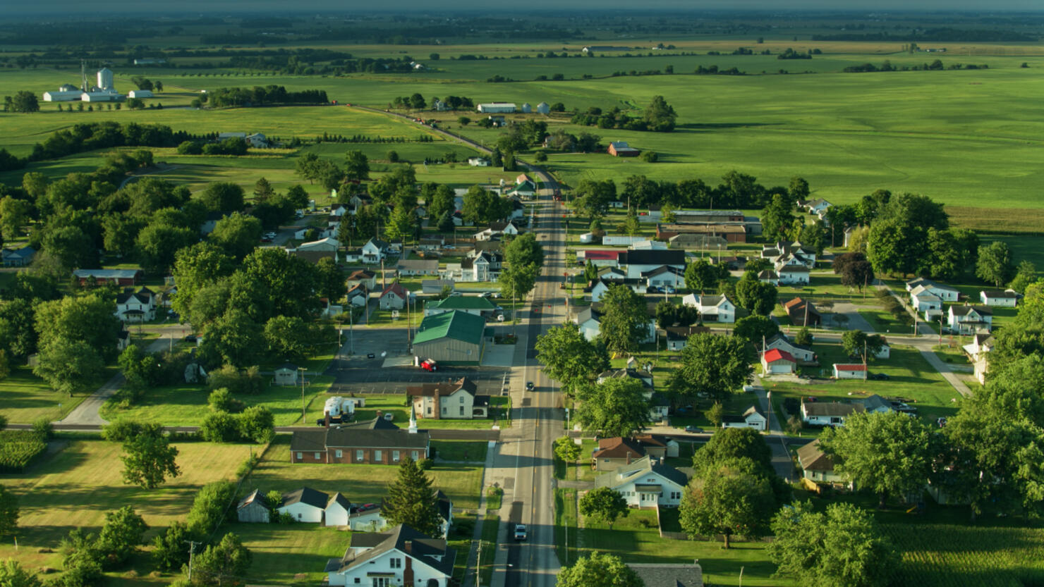 25 Popular Small Towns to Live in the U.S.