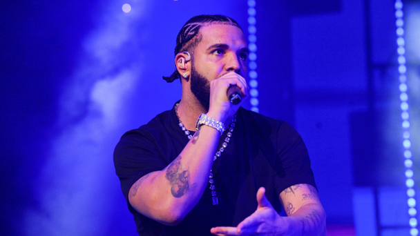 Drake Pays Tribute To Mother & Daughter Who Were Killed After His Show