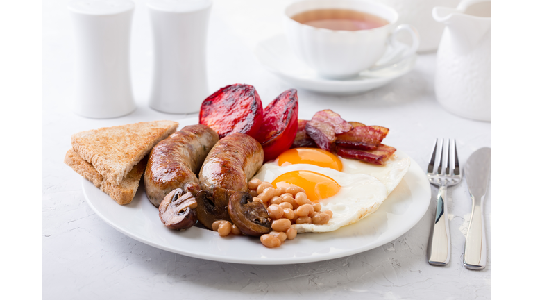 Traditional British Dishes. English breakfast