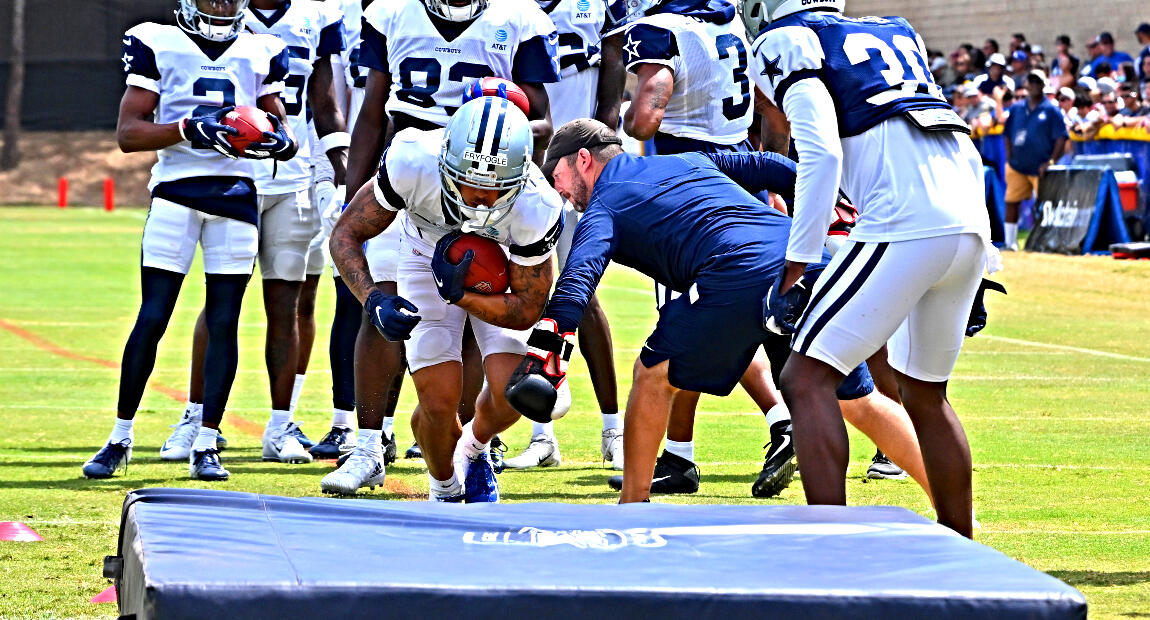 Cowboys' rookie Deuce Vaughn goes viral in training camp clips