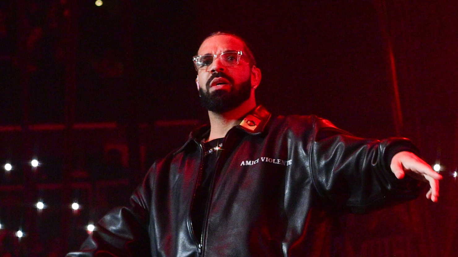 Drake honored Virgil Abloh with a statue at his 'It's All A Blur