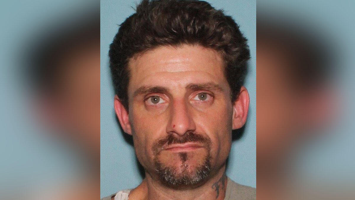 Woman Fatally Shoots Registered Sex Offender Breaking Into Her Home Iheart