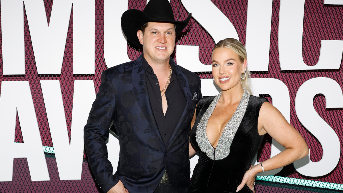 Jon Pardi & Wife Summer Pardi Share Heart-Melting Moments With Baby ...