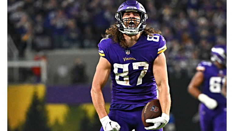 Ian Rapoport] The #Vikings and TJ Hockenson have agreed to terms