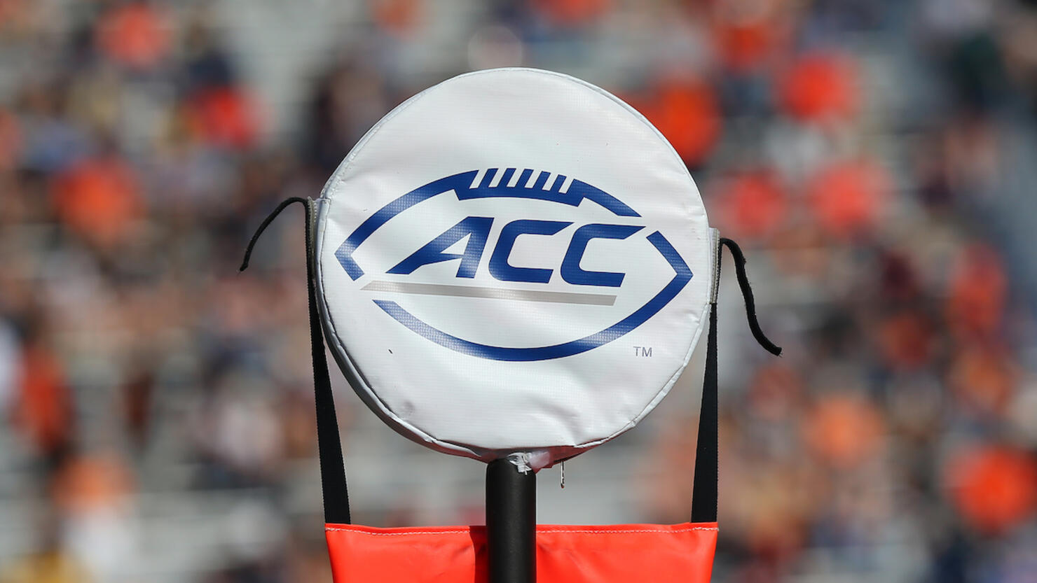 COLLEGE FOOTBALL: NOV 12 Pitt at Virginia