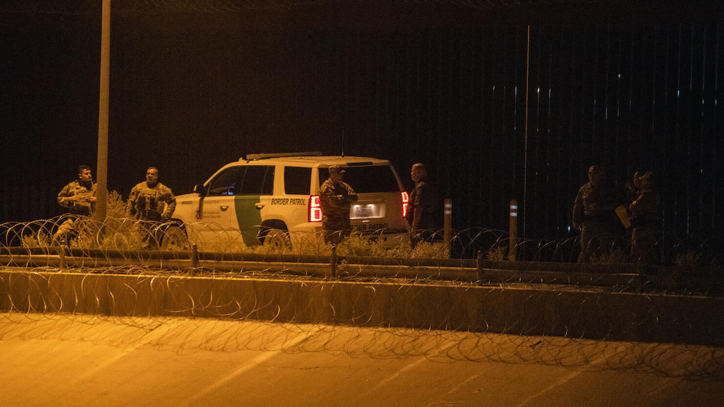 A man shot on the border between Mexico and U.S.