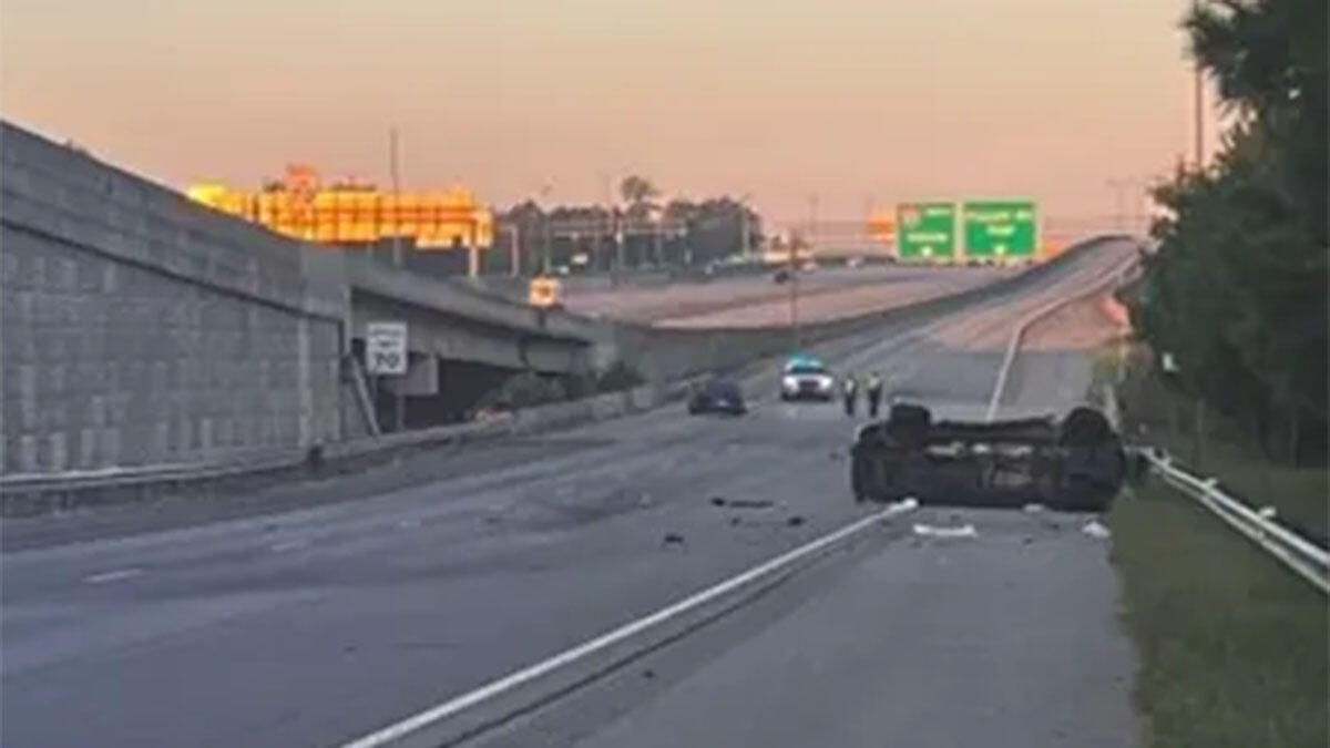 Five Teens Killed After Car Falls Over Elevated Ramp Onto Interstate Iheart 