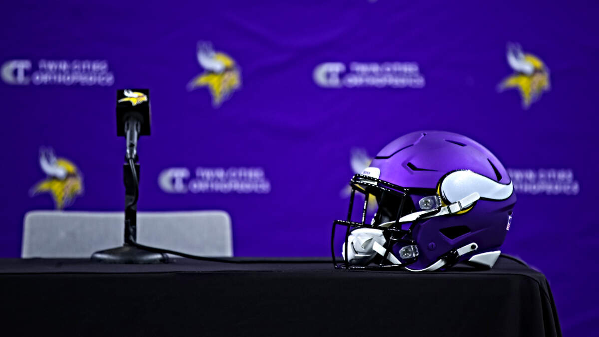 Vikings RB Alexander Mattison calls out racial slurs directed at him on  social media