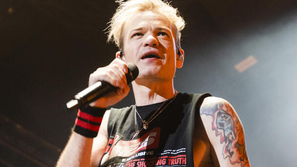 Sum 41's Deryck Whibley Describes How It Felt To Almost Die