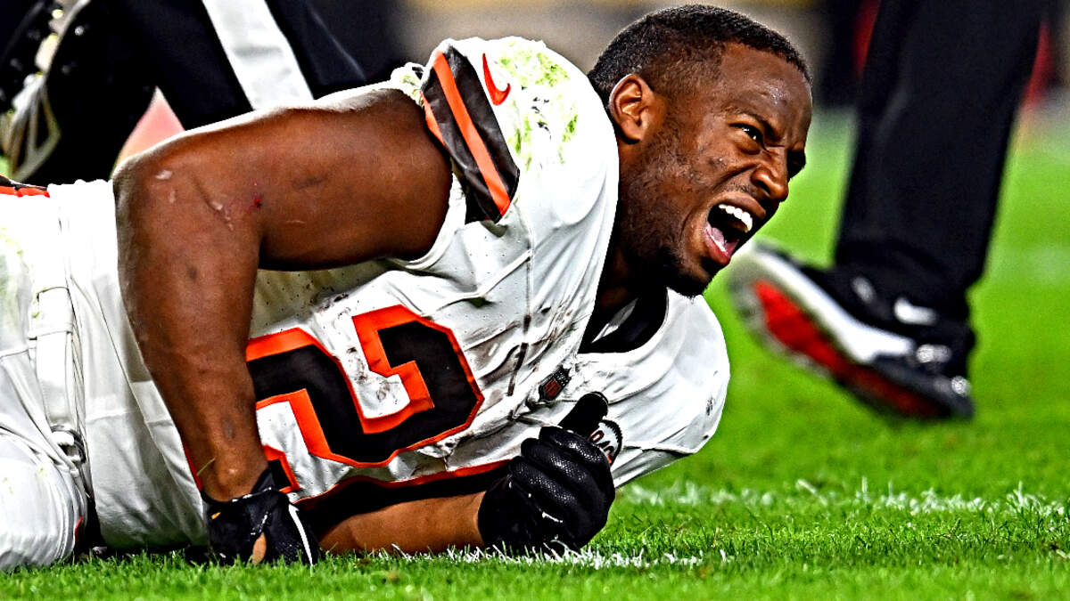 Browns All-Pro RB Nick Chubb's Injury Status is Determined
