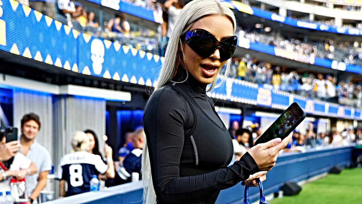 Kim Kardashian is Rumored To Be 'Hanging Out' With Newly Single NFL Star