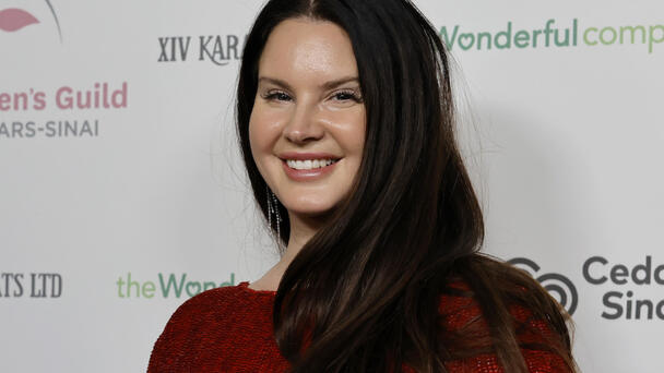 Lana Del Rey Unveils The Reason Why She Was Caught Working At Waffle House