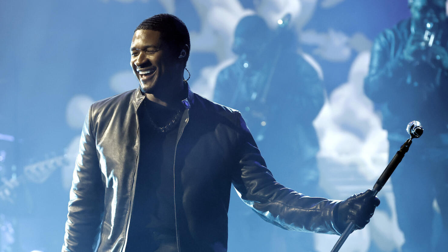 Usher Confirmed For Superbowl Halftime Show Performer In Las