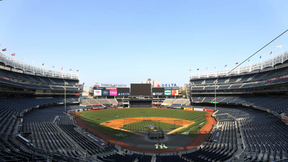 Yankee Stadium looks empty for final home game of season