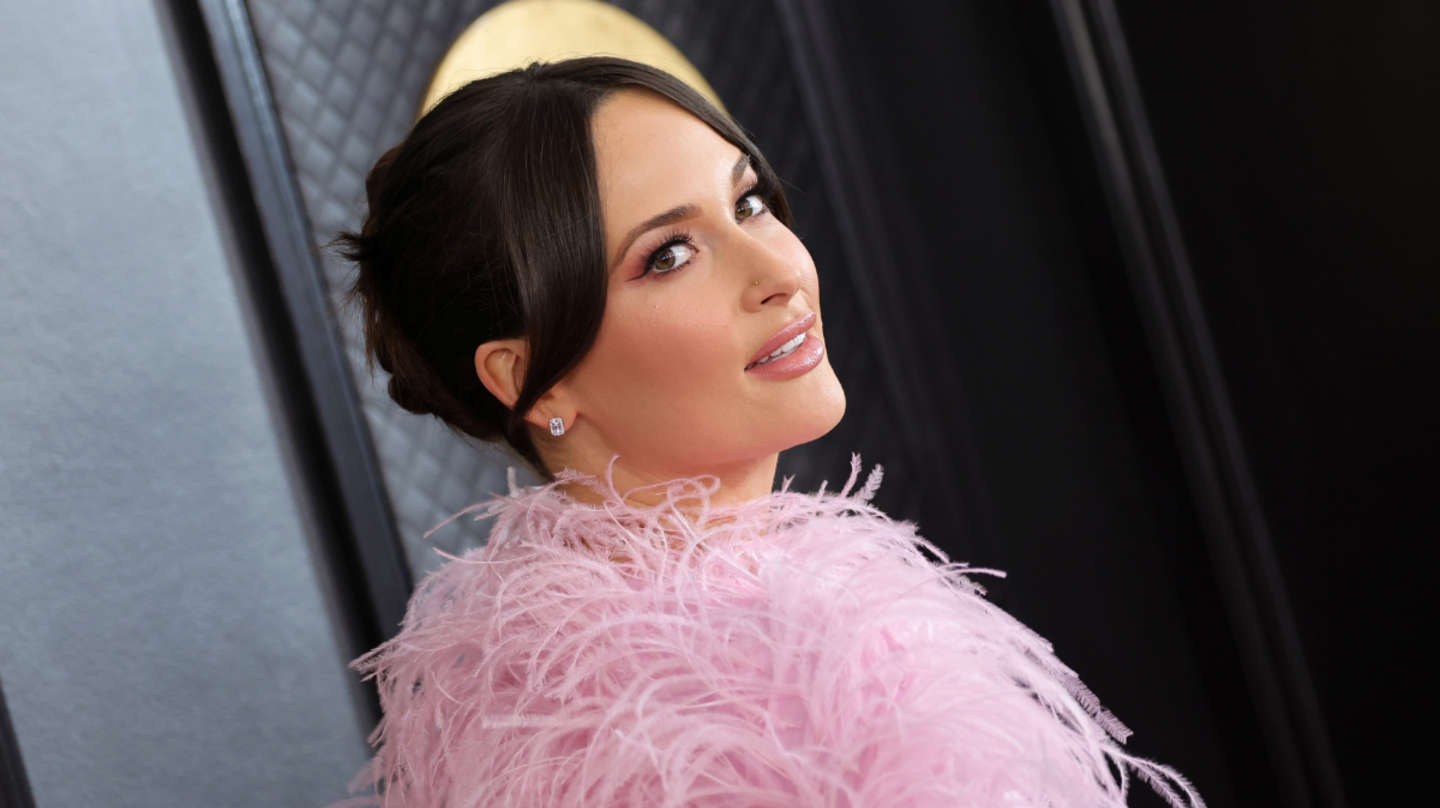 Kacey Musgraves Reacts To Her Extraordinarily-Detailed Wax Figure