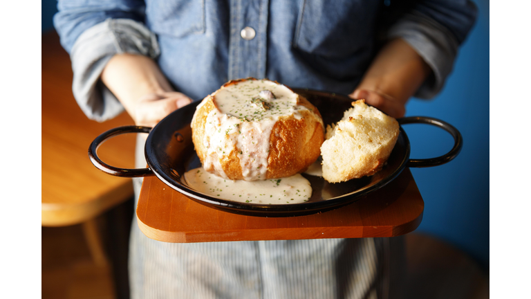 Clam chowder in bread