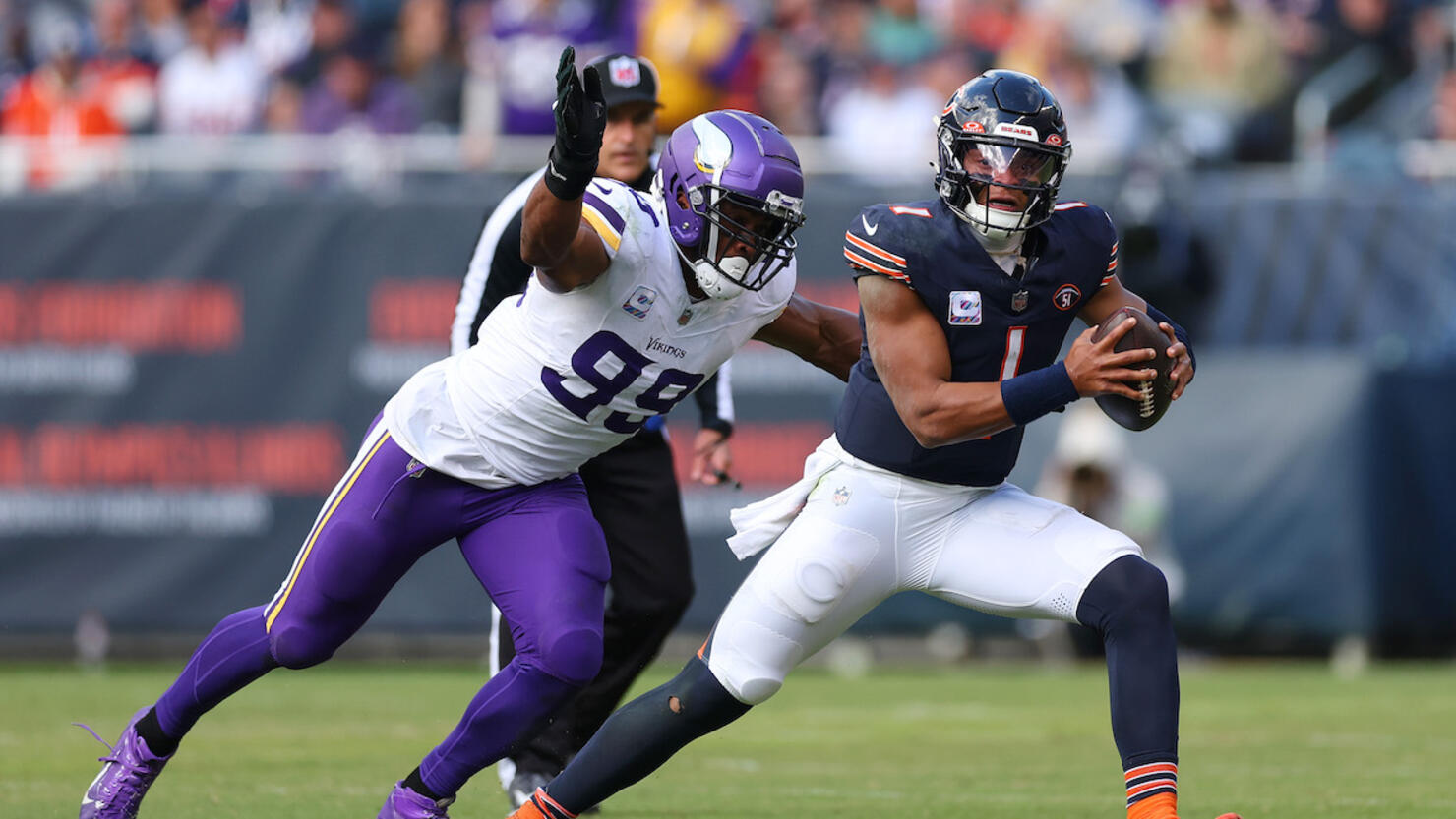 Minnesota Vikings v Chicago Bears