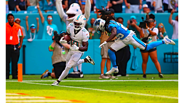 Tyreek Hill, Miami Dolphins Flex Touchdown Celebrations in Win Over  Carolina Panthers