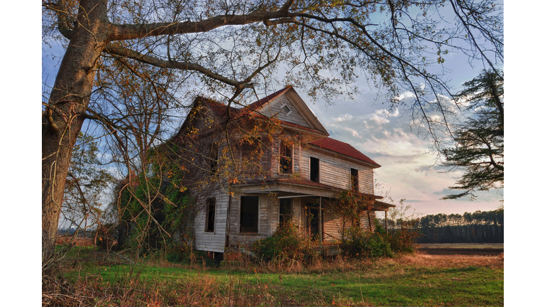 Eastern North Carolina Abandoned Farm House
