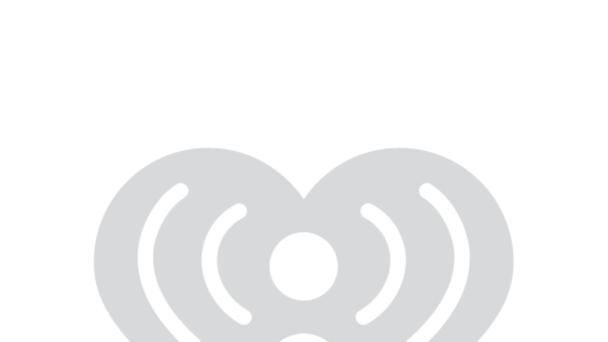 LEO 1360 Is Playing Christmas Music 24/7 - Listen Live Here!