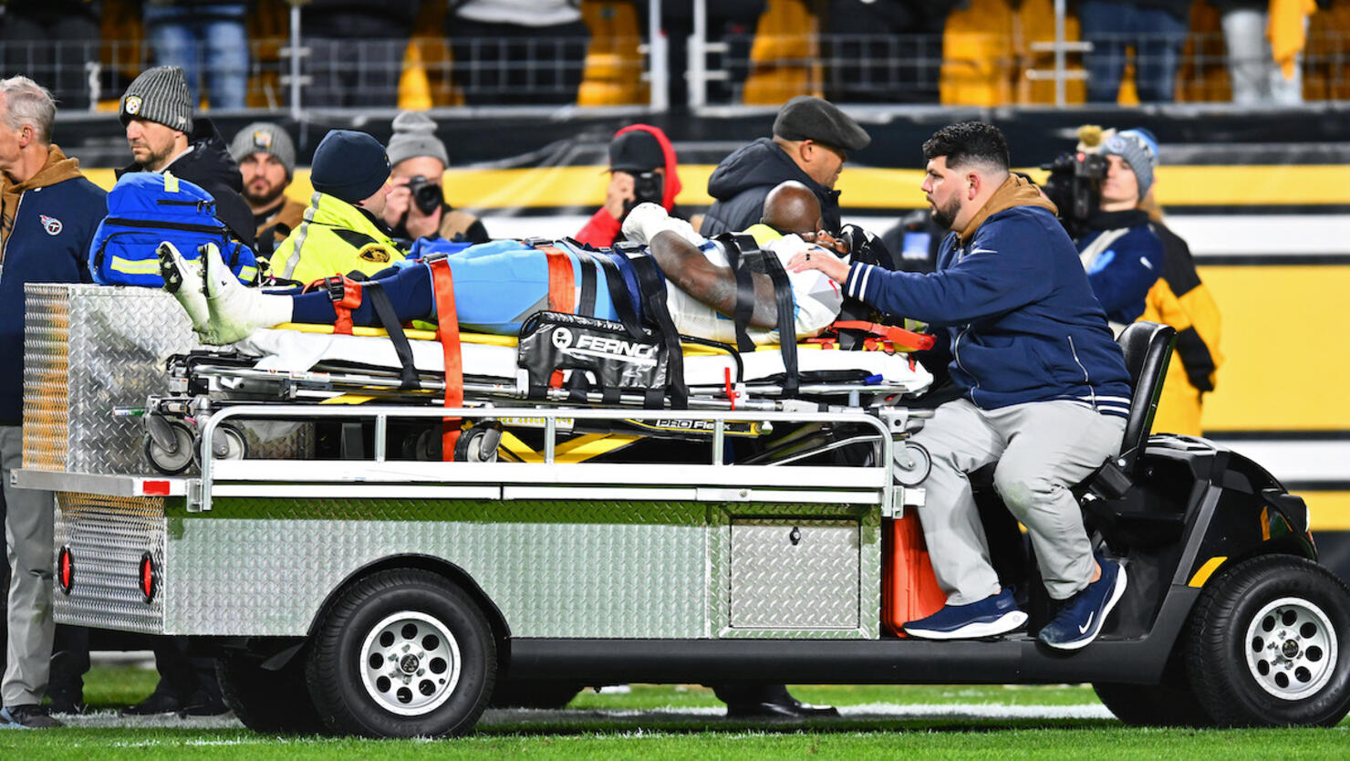 Tennessee Titans v Pittsburgh Steelers