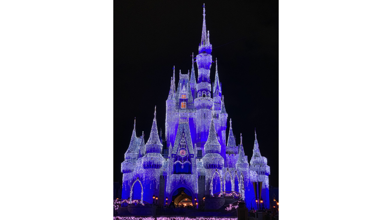 WDW The Gift of Magic Holiday Event