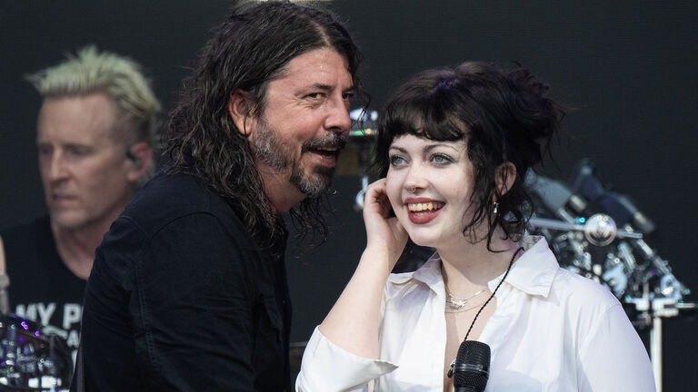 Dave Grohl meets the girl from Nirvana's 'Heart-Shaped box' music video 23  years later, The Independent