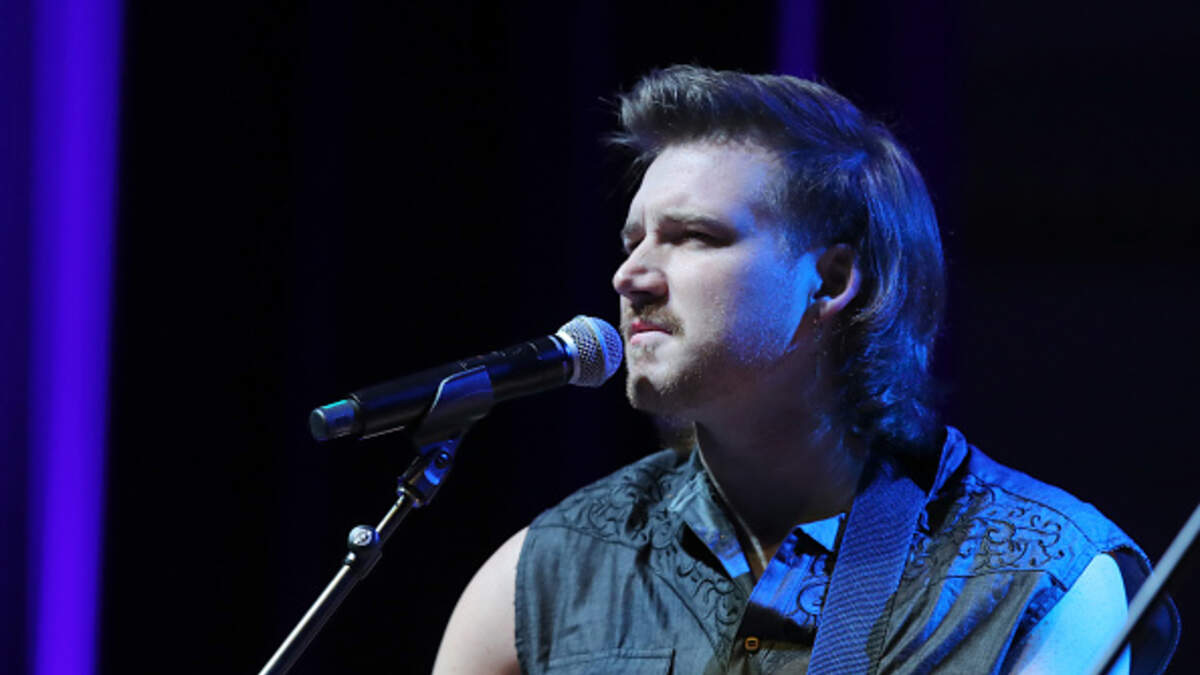 Morgan Wallen Is Completely Over Objects Being Thrown On Stage, B-93