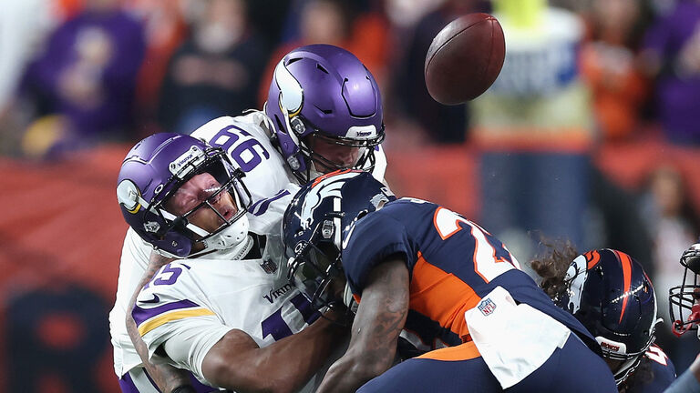 Minnesota Vikings v Denver Broncos