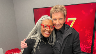 Barry Manilow Talks Performing In NYC + Christmas Music And NBC Special