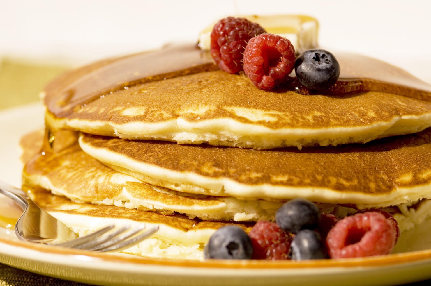 Pancakes & Berries