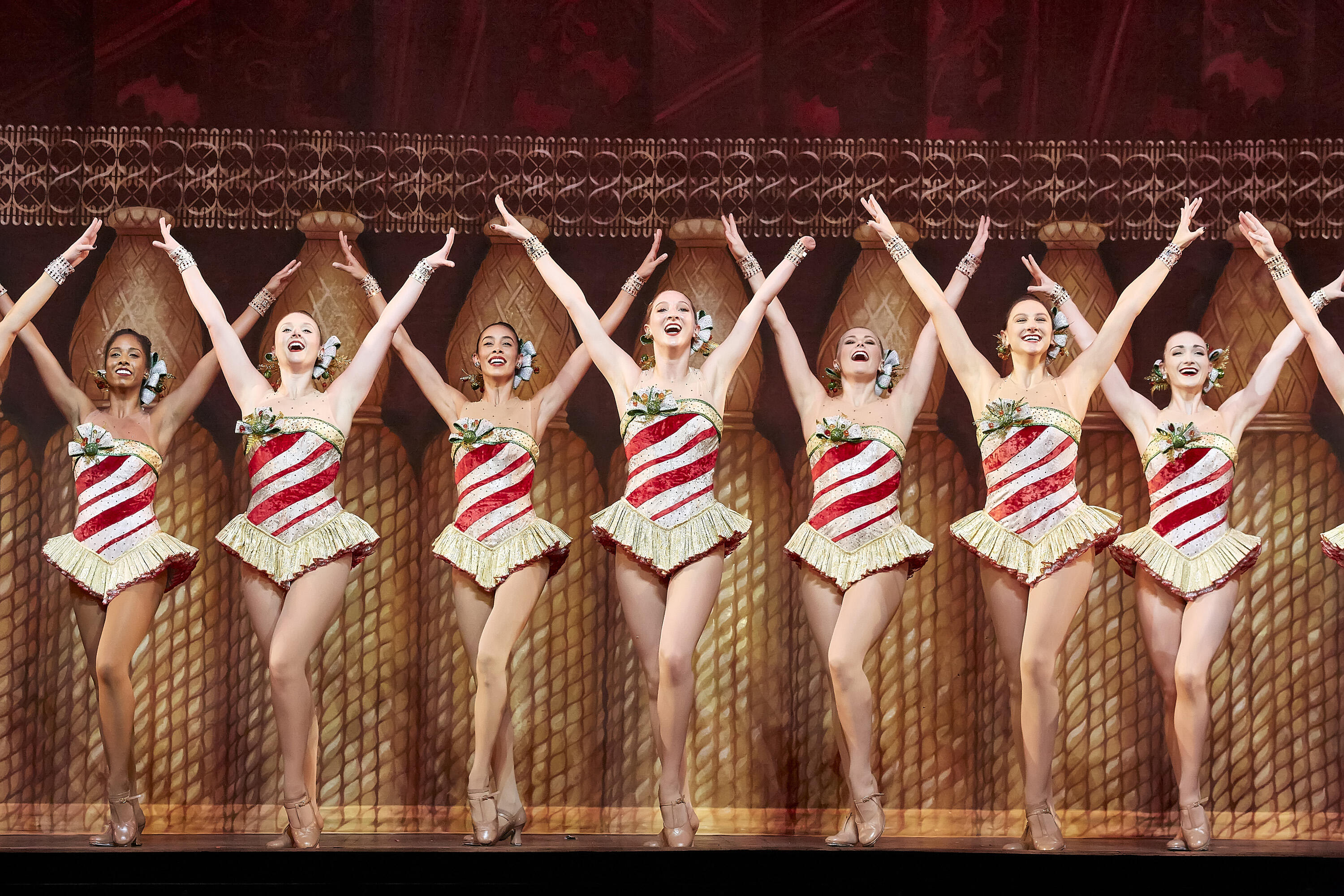 Christmas Spectacular Starring Radio City Rockettes Extends To January ...