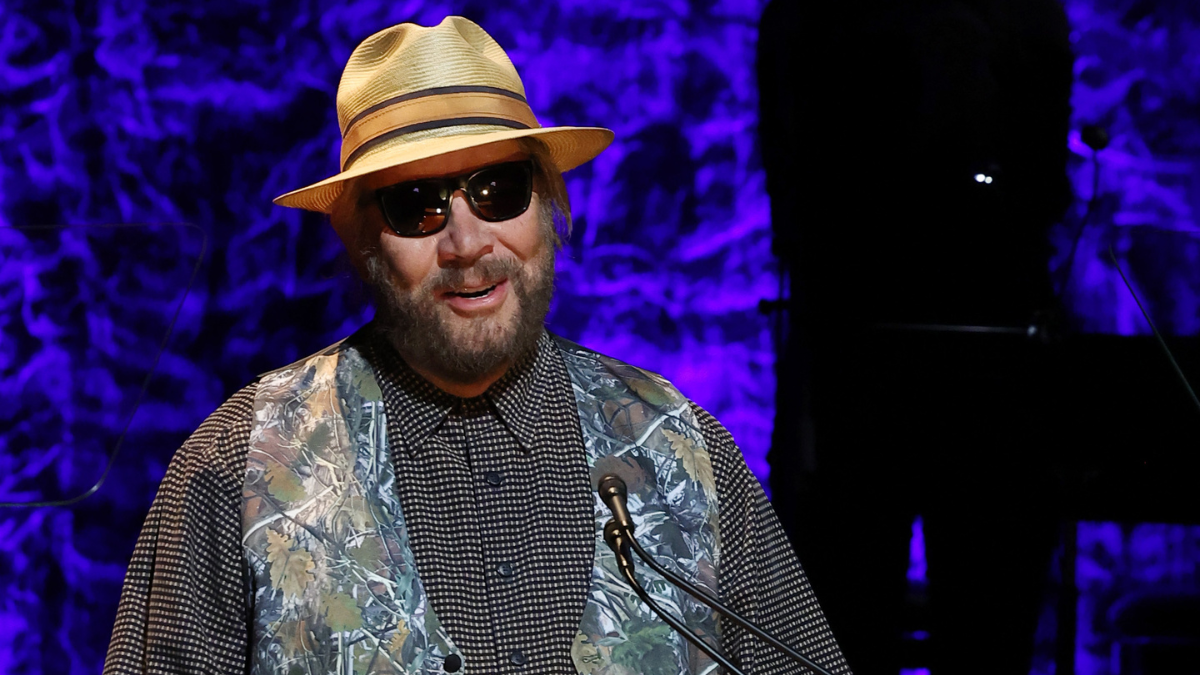 Hank Williams Jr. Plots 2024 Tour With 'Some Of My Rowdy Friends' Cat