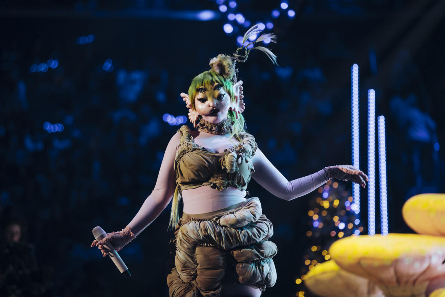 Melanie Martinez Looks Unrecognizable In Otherworldly Jingle Ball Set