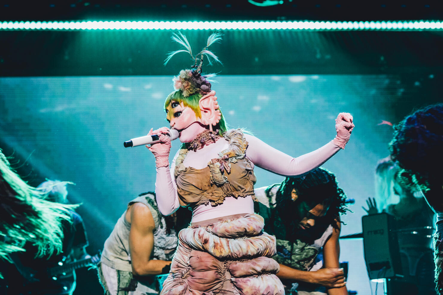 Melanie Martinez Looks Unrecognizable In Otherworldly Jingle Ball Set