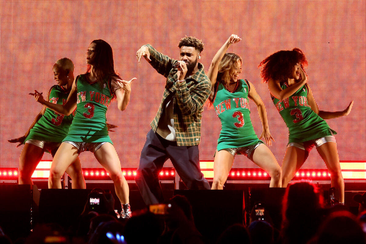 Relive The Best Of The 2023 IHeartRadio Jingle Ball Tour With TV ...