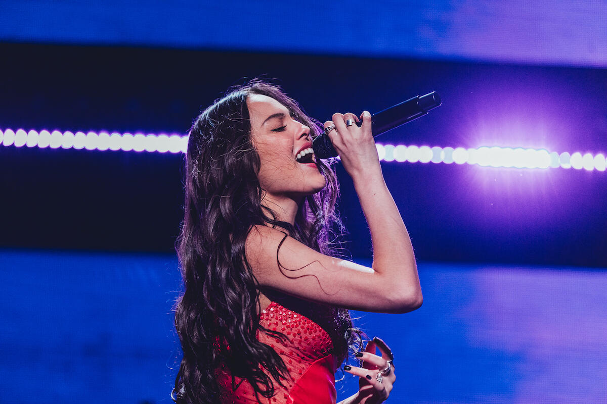 Olivia Rodrigo Brings Rocking Teen Angst To The iHeartRadio Jingle Ball ...
