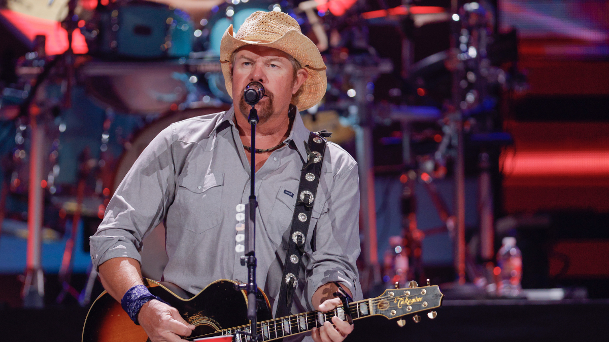 Toby Keith's Performance After Cancer Reveal: His 1st Full Show