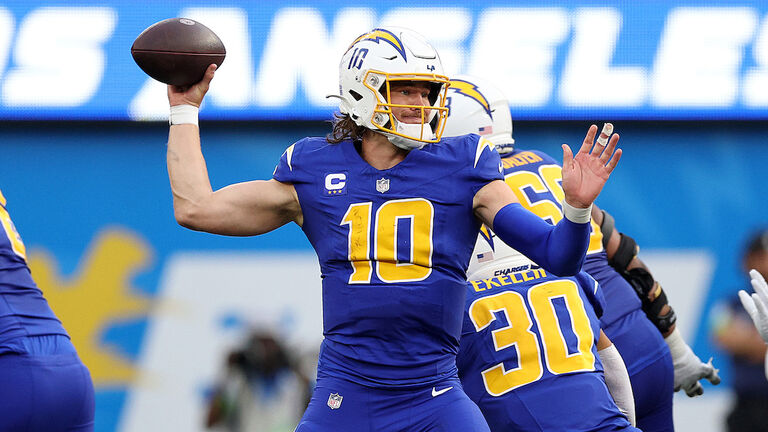 Denver Broncos v Los Angeles Chargers