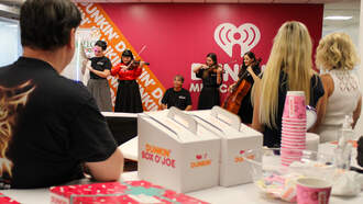 Michelle Jones & Violectric kick off the Holiday Season!