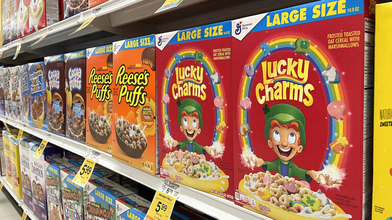 Reports Of Sickness After Eating Lucky Charms Cereal Has The Food And Drug Administration Investigating