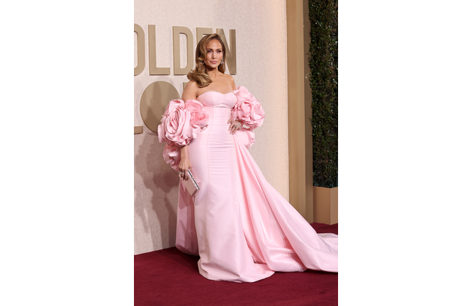 81st Annual Golden Globe Awards - Arrivals