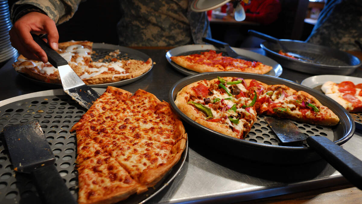 Missouri Eatery Named Among America's Best 'Hole-In-The-Wall Pizza Joints