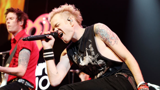 Watch Sum 41 Take The Stage For 'One Of The Last Times' They'll Ever Play