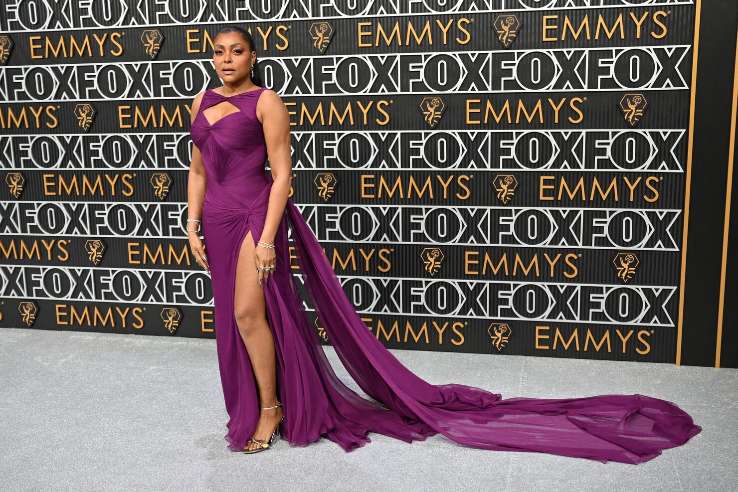 US-ENTERTAINMENT-TV-AWARDS-EMMY-ARRIVALS-RED CARPET