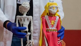 Video: Dolls Seized at Peruvian Airport Upend 'Alien Bodies' Shown to Mexico's Congress